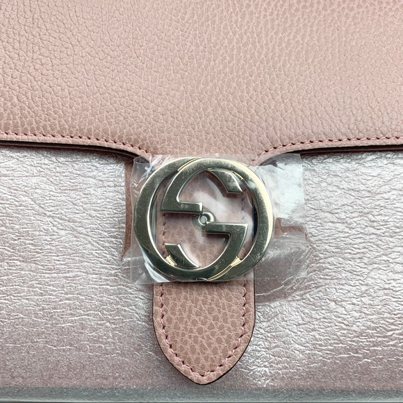 Gucci Interlocking GG Large Crossbody/Handbag - Picture 9 of 16